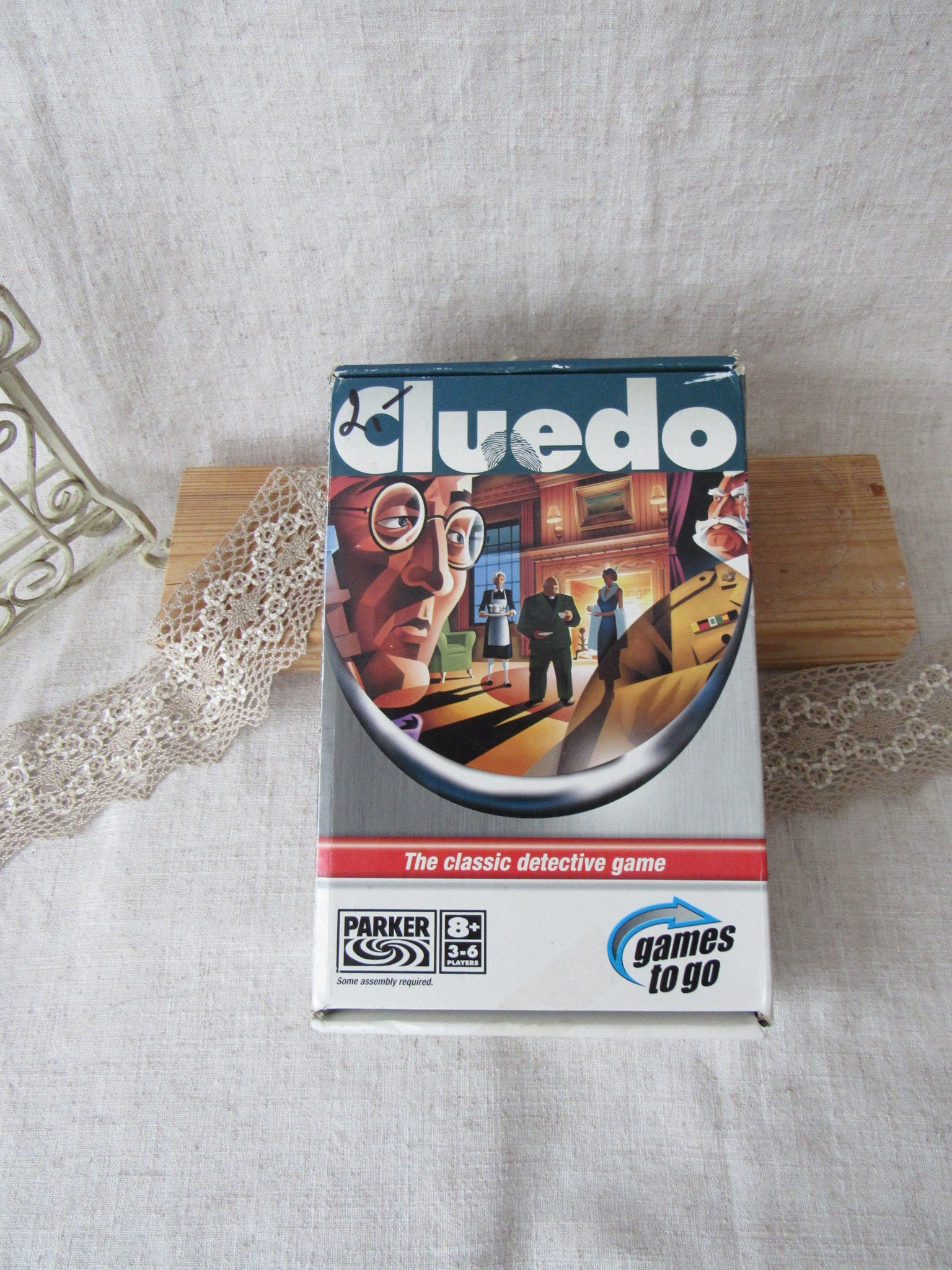 Hasbro Cluedo – El Gran Juego De Detectives – Versión Clásica Con Modo Para 2 Jugadores – Ideal Para Noches De Misterio Y Diversión En Familia
