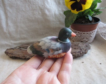 Hand Painted Ceramic Duck Figurine: Vintage Home Decor