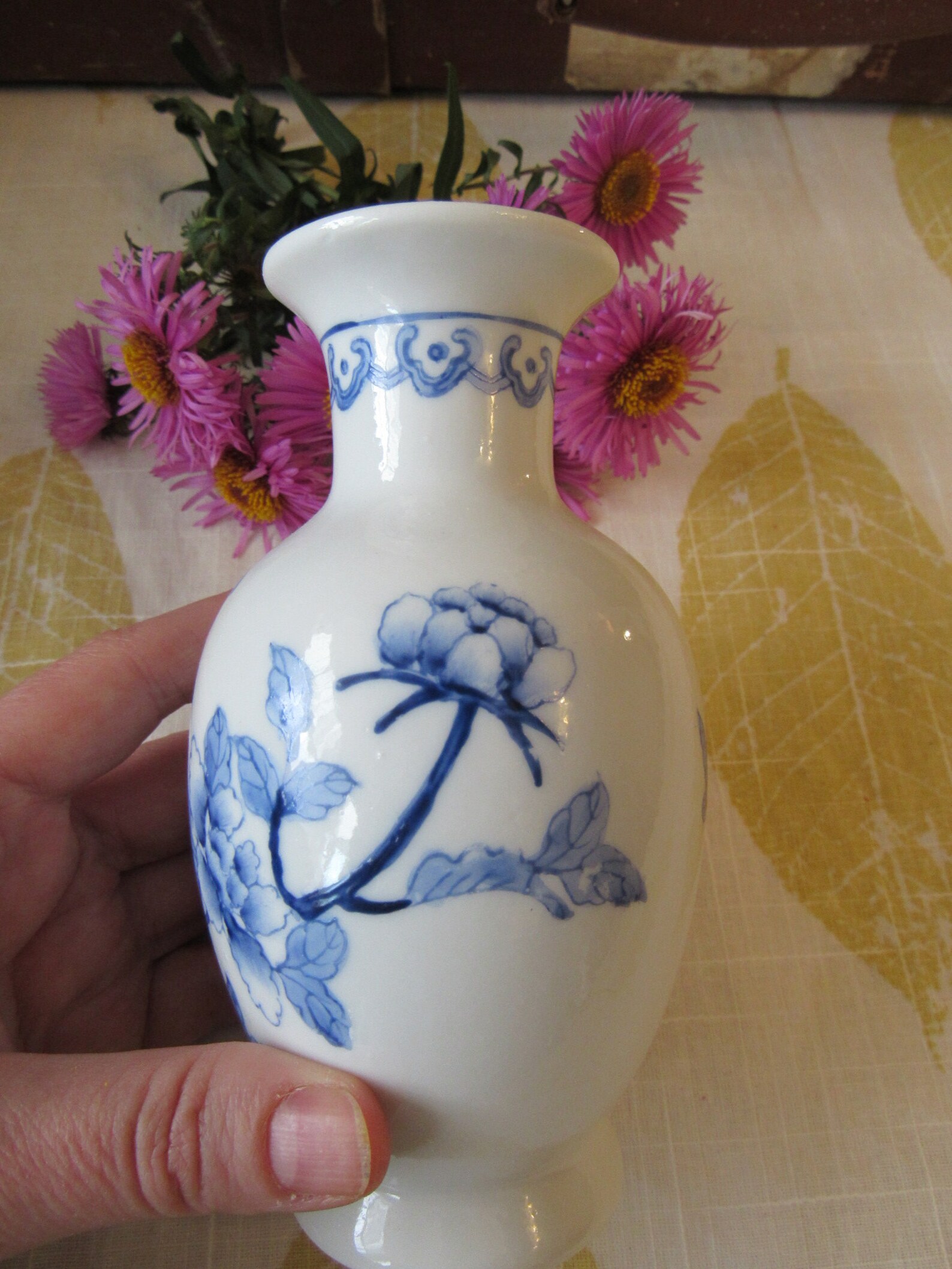 ACF Japanese Porcelain Ware vase white and blue Flower Vase Etsy