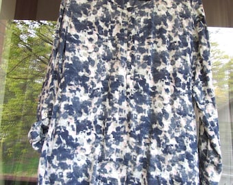 Vintage katoenen blouse met lange mouwen, blauwgrijze blouse met abstracte print