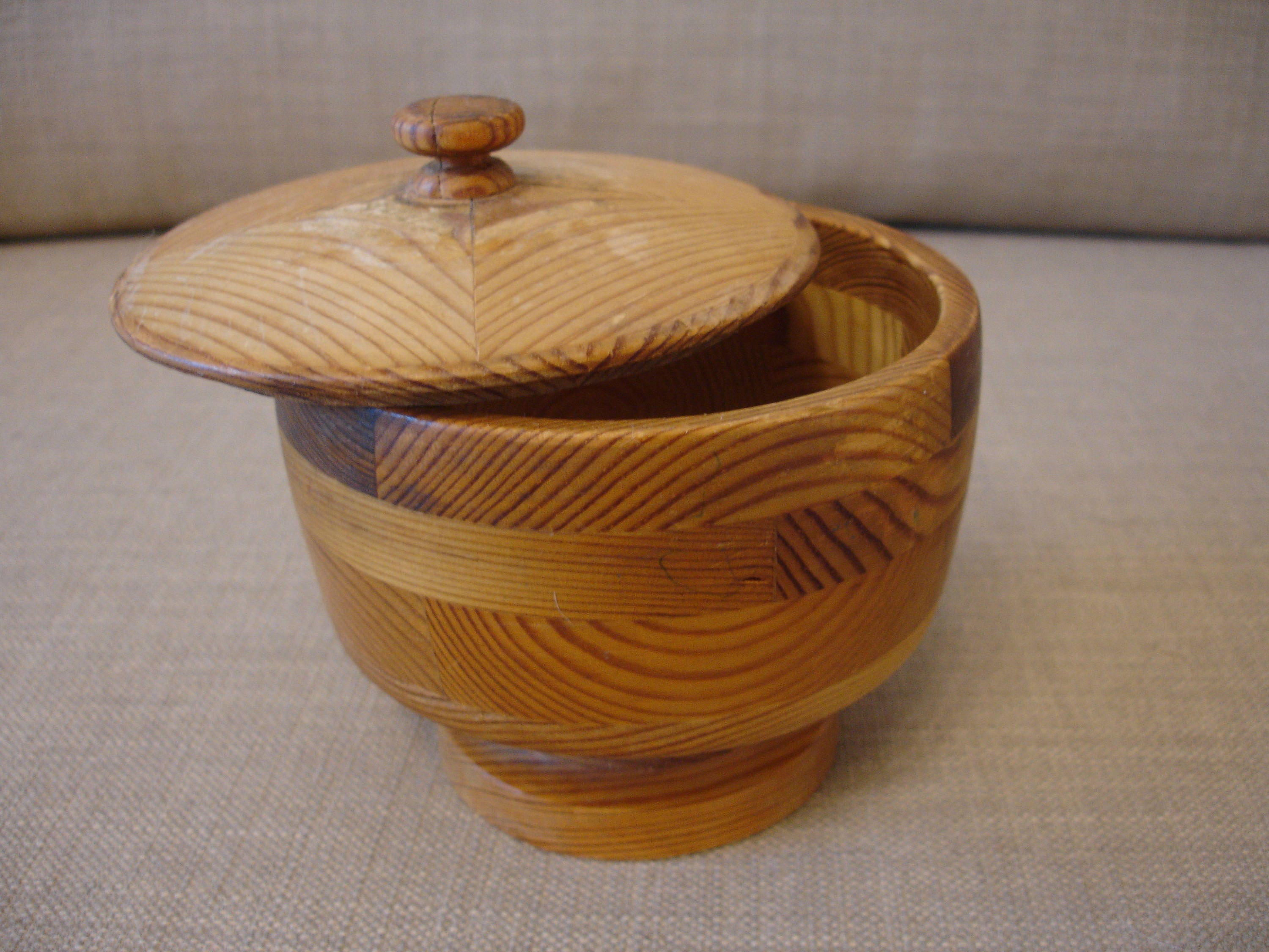 Covered Wooden Bowl Wood Box With Lid Vintage Round Singapore Covered Wooden Bowl Wood Box With Lid, Round Wooden Bowl With Lid