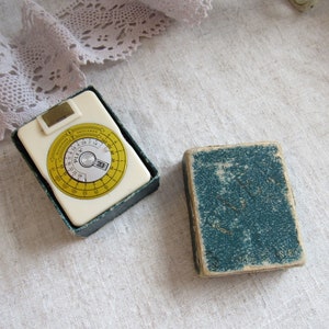 retro PLEX exposure meter made in Austria old light meter from 1950s complete in original box with instruction not WORKING