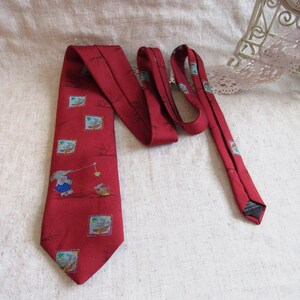 Cravate fantaisie vintage : bateau éléphant et souris avec montre