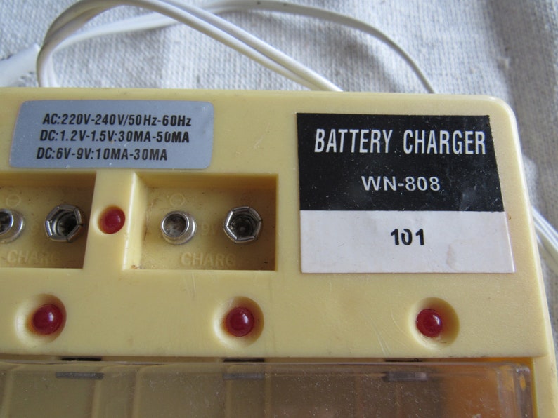 Vintage Battery Charger Model WN808 Vintage Electronic Device Etsy