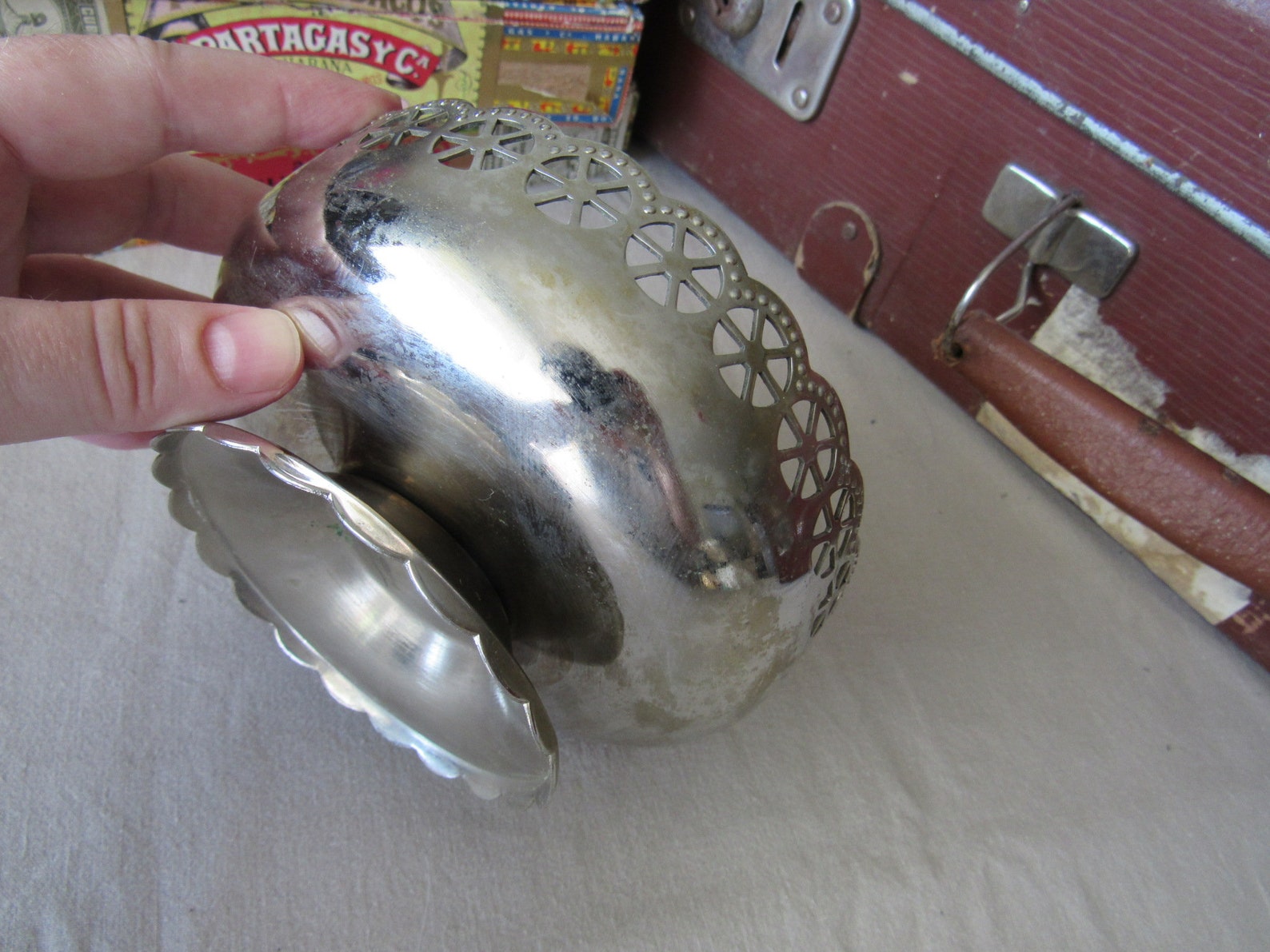 Tazón de metal vintage heavy metal Round Bowl vintage vajilla | Etsy