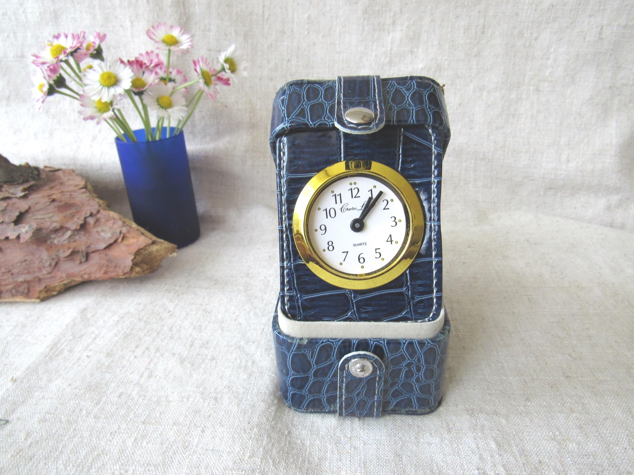 快適グッズ・旅行小物 HERVE HOUPLAIN Travel Clock Vintage Charles Leman Clock FOLDING Travel Alarm Clock Blue Croc