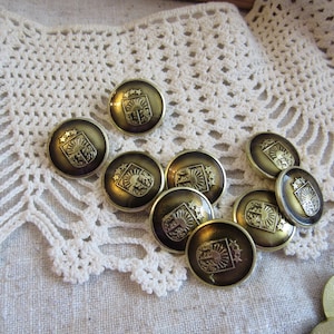 Set of 16 buttons Vintage military buttons Army buttons 14 big 2 small Dark brown metal buttons Military uniform buttons Steampunk Military