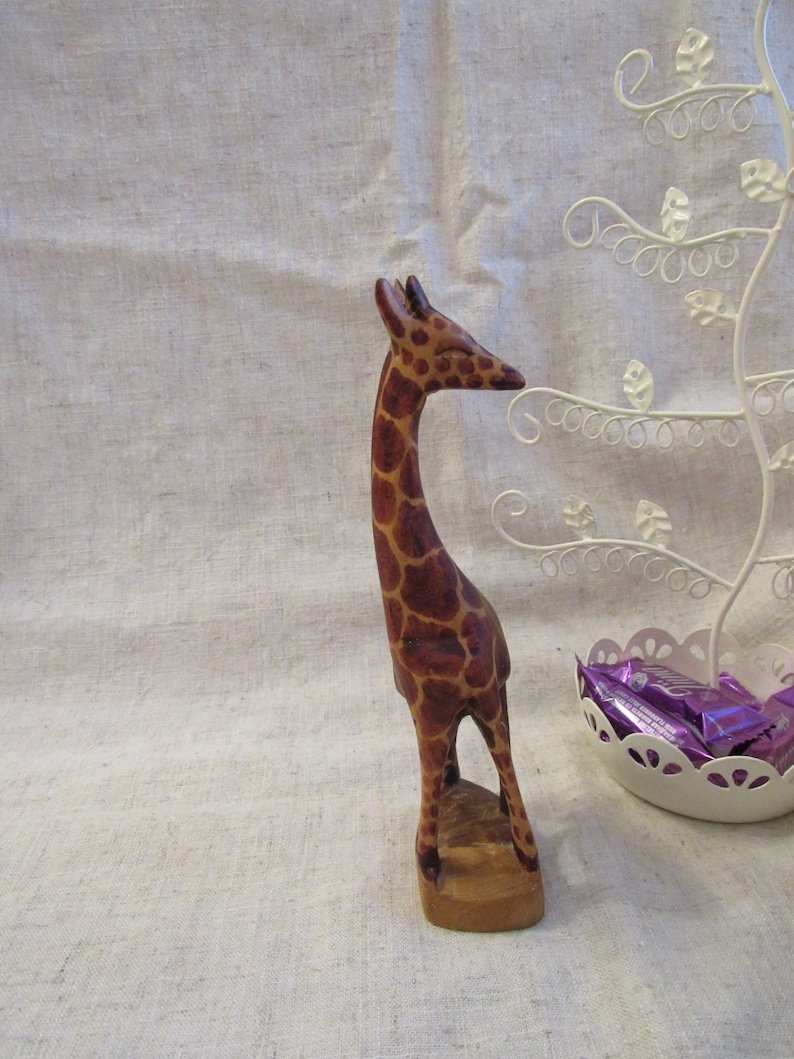 lladro giraffe figurine