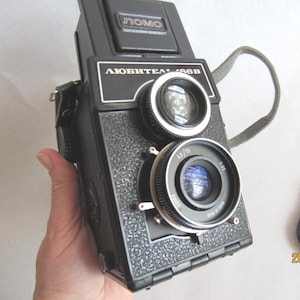 LOMO Lubitel 166B-kamera, sovjetisk mellanformats-TLR-film med dubbla linser och spegelreflex med fodral LOMO Lubitel