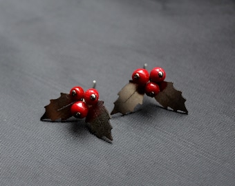 Eco friendly earings red holly