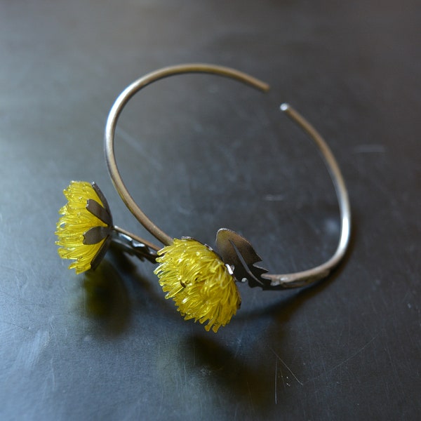 Eco friendly dandelion bracelet