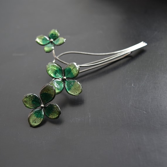 Cloverleaf Brooch: Stainless Steel & Recycled PET Plastic