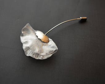 Broche écologique coquelicots blancs