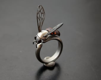 Eco friendly bee ring