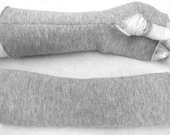 warm and soft gloves to sleeping, shopping and driving, 100% cotton, jogging elastic, slightly formed and fits good finely, the popular gift