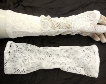 wedding puls gloves floral lace soft and elastic arm warmers  Ideal to dresses or over a sweater, elastic, slightly formed and fits good