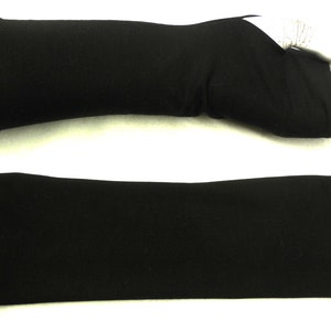 Petra gloves thin fine arm warmers tender, these chic gloves yield with your thumb hole finger-free gloves, the popular gift in deep black image 2