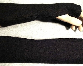 Wollwalk Handschuhe langlebig Armstulpen Schwarz robust und wertvoll aus tiroler Kochwolle, tiefschwarz weich mollig warm angenehm Geschenk