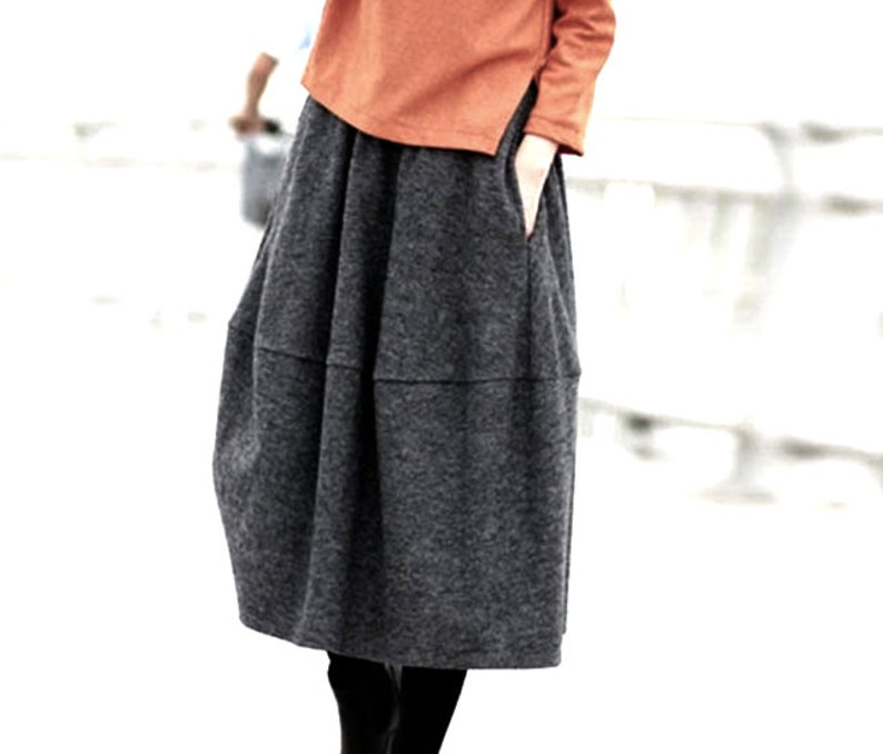 Italy quality wool, warm skirt in A shape, boiled wool happy fitting soft windproof with double belt the popular gift Anthrazit mitTaschen