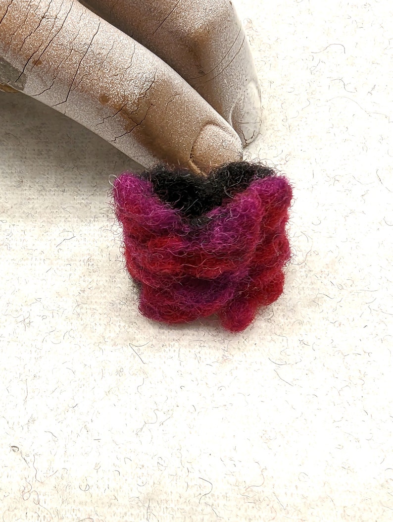 These finger cuffs are comfortable soft, light, finger ring woollen and always fit The gift 9