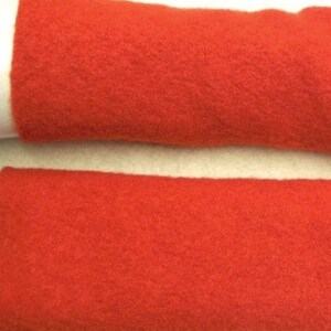 Valencia, wool, gloves, wool arm warmers softly wrist, Tyrolean cooked wool very expensive fabric, The popular gift Red