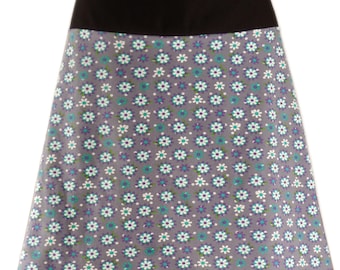 Patterned skirt in A shape with double yoke soft Oeko Tex 100 cotton, wonderfully due to the stretchy yoke with comfortable inner side