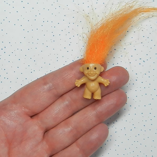 VINTAGE TROLL DOLLS - Vintage troll, Miniature troll doll, mini objects, Miniature doll, Troll doll, 1" doll, party favor, child's gift