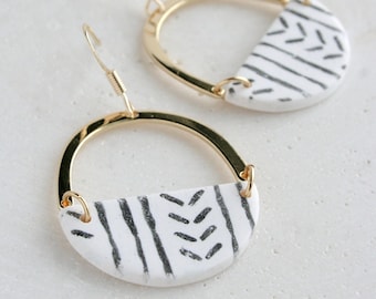 EARRING for women, handmade in polymer clay semi-circle pendant piece with herringbone pattern on gold-plated arch, standard french hook.