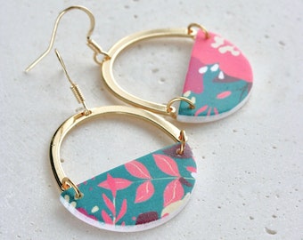 EARRING for women, handmade in polymer clay semi-circle pendant piece with floral pattern on gold-plated arch and standard french hook.