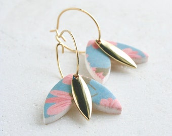 EARRING long, gold-plated oval ring and double pendant, smooth marquise and pink flower pattern piece in polymer clay.