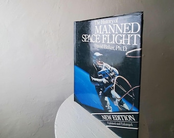 Vintage History of Manned Space Flight by David Baker Book large 1985 coffeetable