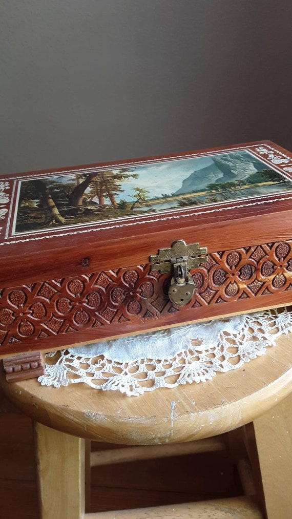 antique carved cedar chest / Keepsake jewelry / wood … Gem
