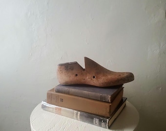 50s Wooden Cobbler Shoe form small wood vintage 1950s