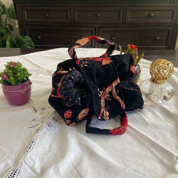 Vintage inspired drawstring makeup bag 18”