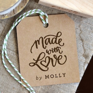 Gemaakt met liefde stempel, handgeschreven Rubberstempel gepersonaliseerd met naam, aangepaste winkel en Business naam stempel