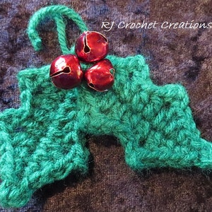 Crocheted Holly Berry Leaves, Crocheted Christmas Ornament, Holly Gift Tag, Christmas Leaves Ornament