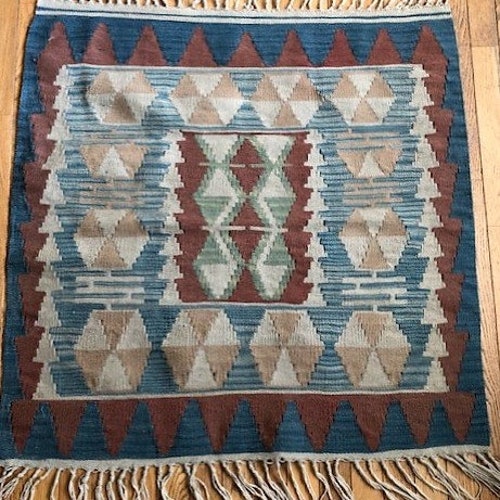 Vintage shops Turkish wool rug-- Kilim style