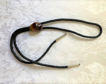 Men's agate western-style bolo tie