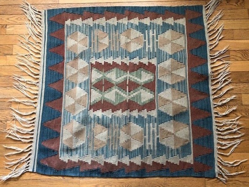 Vintage shops Turkish wool rug-- Kilim style