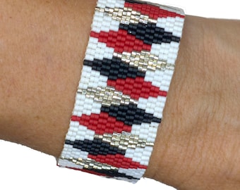 Beaded Cuff Bracelet with Diamond Pattern