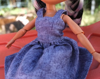 9 inch doll dress in blue cotton for Slim Girl Doll or Petite Curvy Doll