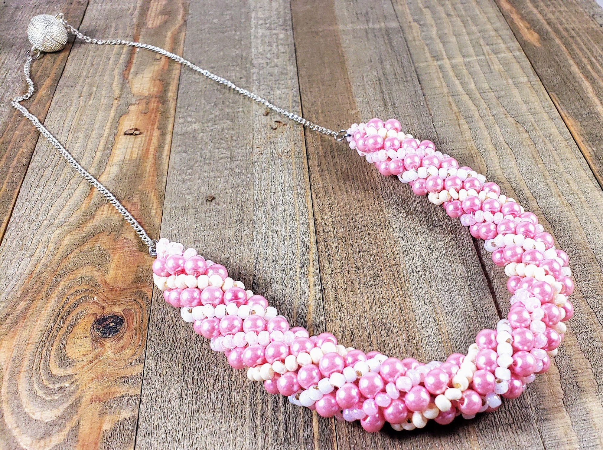 Choker con catena a corda spessa, collana oversze lavorata a magla Choker con catena a corda spessa, collana oversze lavorata a magla