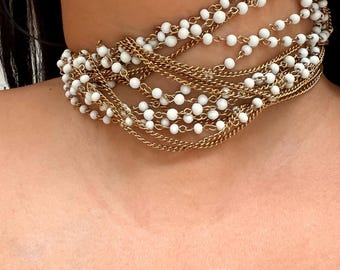 Collar gargantilla vintage de cadena dorada de múltiples hilos y cuentas blancas / Joyería llamativa ajustable