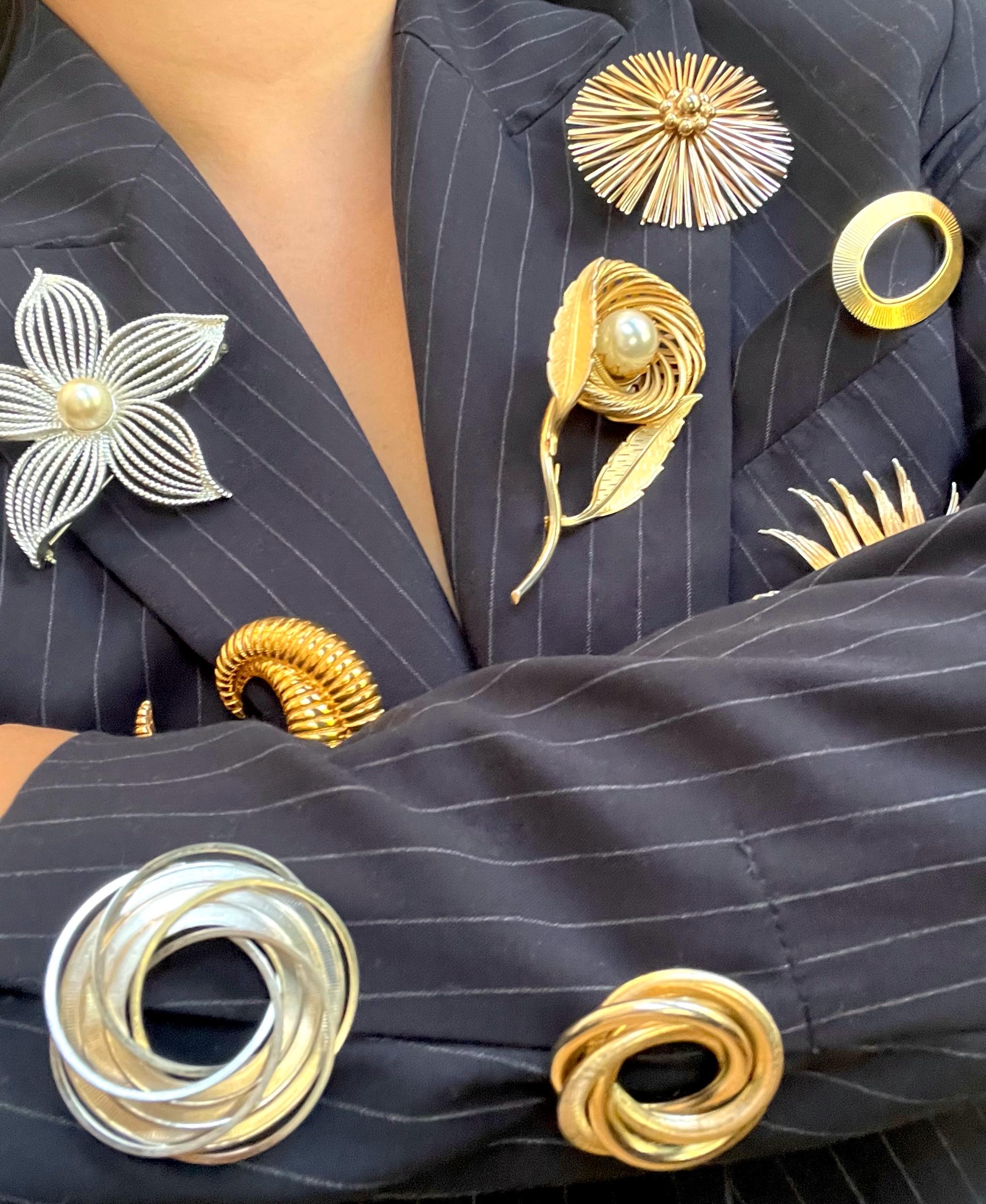 * vintage brooch ୨୧ *✵ ヴィンテージ ブローチ (b) Vintage Brooch Pin Letter B,name,monogramm,gold Tone From