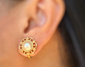 Vintage Monet Pearl Clip-On Earrings: Gold Tone Filigree Openwork Bridal Jewelry