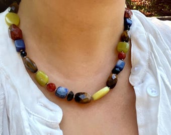 Gargantilla vintage de plata de ley 925 multicolor con cuentas y piedras, ajustable.