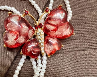 Rote Lucite Schmetterling Brosche: Strass Körper, Gold-Ton, Midcentury Brosche