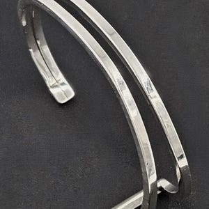 Vintage Artisan Made Solid Heavy Sterling Silver Modernist Cuff Bracelet