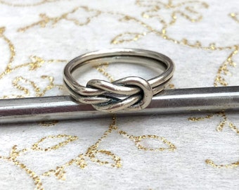 Silver Knot ring, Sterling Silver Knot ring, Love Knot ring, Silver Eternity ring