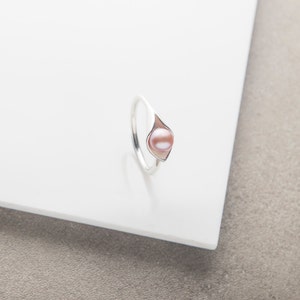 Calla Lily Pearl Ring image 5